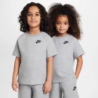 Nike Little детские Tech Fleece Tee and шорты набор цвет серый
