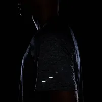 Nike Stride чоловічі Dri-FIT ADV Short-Sleeve Running Top колір чорний