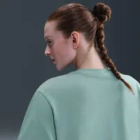 Nike Sportswear Essential жіноча Boxy футболка колір зелений