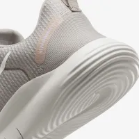 Nike Flex Experience Run 12 жіноча Road Running Кросівки (Extra Wide) колір сірий