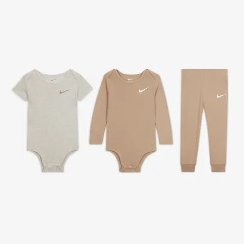 Nike Essentials Baby (12-24M) 3-Piece Bodysuit набор цвет коричневый