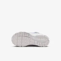 Nike Vomero 5 Little детские Кроссовки with Reflective Accents цвет серый