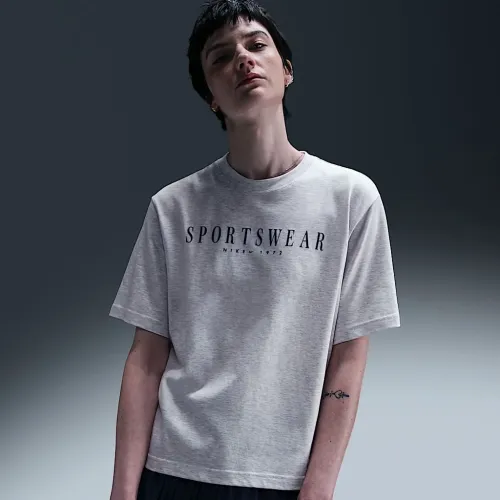 Nike Sportswear жіноча Boxy футболка колір коричневий