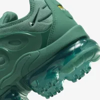 Nike Air VaporMax Plus жіноча Кросівки колір зелений