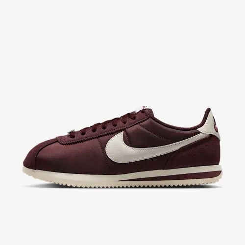 Nike Cortez Textile Кроссовки цвет красный