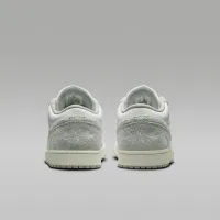 Nike Air Jordan 1 Low SE чоловічі Кросівки колір білий