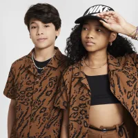Nike SB Big дитячі Dri-FIT Button-Down Skate Shirt колір коричневий