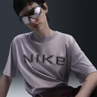 Nike Sportswear женская Loose Short-Sleeve Graphic футболка цвет серый