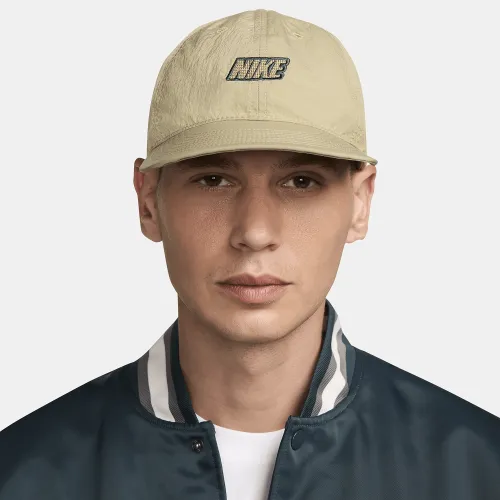 Nike Club Unstructuколір червоний Flat Bill Outdoor Cap колір коричневий