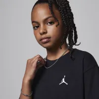 Nike Jordan MJ Brooklyn Essentials Big дитячі футболка колір чорний