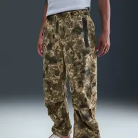 Nike Tech чоловічі Dri-FIT Woven Camo Loose-Fit Pants колір коричневий