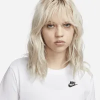 Nike Sportswear Club Essentials женская футболка цвет белый