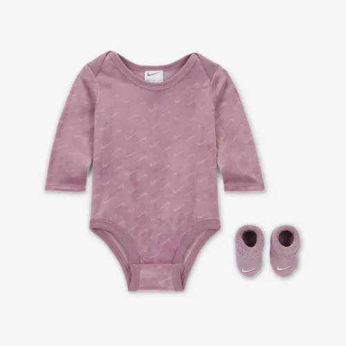 Nike Baby (0-9M) Velour Swoosh 2-Piece Bodysuit Boxed набор цвет фиолетовый