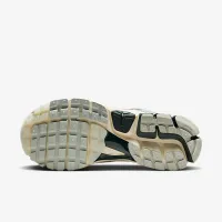 Nike Zoom Vomero 5 женская Кроссовки цвет белый