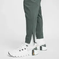 Nike Unlimited мужские Dri-FIT Zippeцвет красный Cuff Versatile Pants цвет зеленый