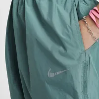 Nike Sportswear Big детские (Girls') Woven Pants цвет зеленый