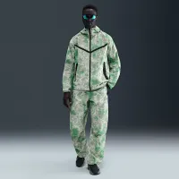Nike Tech чоловічі Dri-FIT Woven Camo Loose-Fit Pants колір сірий
