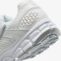 Nike Zoom Vomero 5 Gold женская Кроссовки цвет белый
