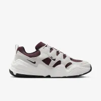 Nike Tech Hera мужские Кроссовки цвет красный