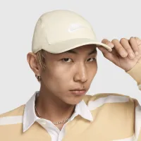 Nike Fly Unstructuцвет красный Futura Cap цвет коричневый