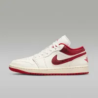 Nike Air Jordan 1 Low SE жіноча Кросівки колір білий