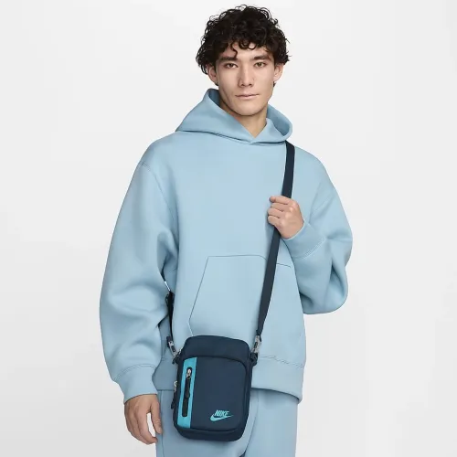 Nike Elemental Premium Crossbody сумка (4L) блакитний