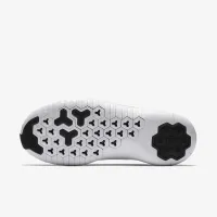 Nike Free TR 8 жіноча для тренування Кросівки колір чорний