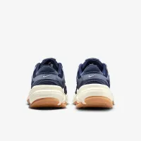 Nike AL8 