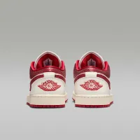 Nike Air Jordan 1 Low SE жіноча Кросівки колір білий