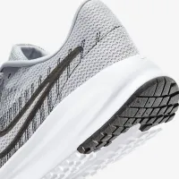 Nike Run Defy чоловічі Road Running Кросівки колір сірий