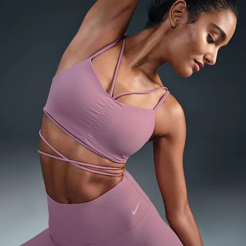 Nike Zenvy Strappy Wrap женская Light-Support Padded Sports Bra цвет фиолетовый
