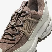 Nike Zoom Vomero Roam женская Winterized Кроссовки цвет серый