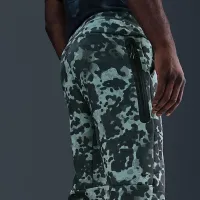 Nike Tech мужские Open-Hem Fleece Camo Pants цвет зеленый