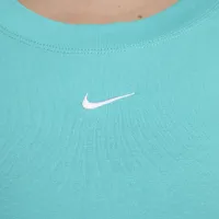 Nike Sportswear Essential жіноча футболка (великі розміри) колір зелений