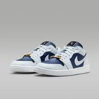 Nike Air Jordan 1 Low SE жіноча Кросівки колір сірий