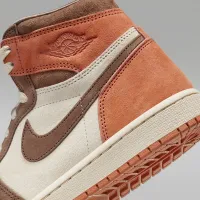 Nike Air Jordan 1 Retro High SP жіноча Кросівки колір коричневий