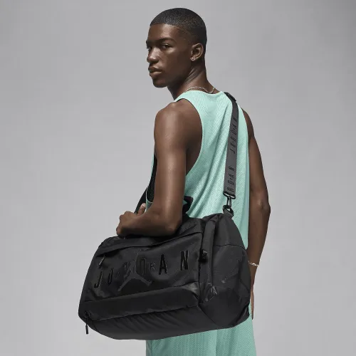 Nike Jordan Velocity Duffle сумка (36L) колір чорний