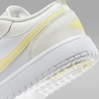 Nike Jordan 1 Low Alt Little дитячі Кросівки колір білий