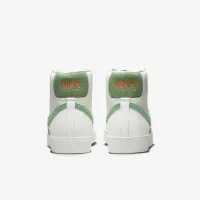 Nike Blazer Mid '77 Vintage чоловічі Кросівки колір білий
