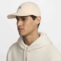 Nike SB Club Unstructuколір червоний Skate Cap колір коричневий
