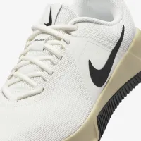 Nike MC Trainer 3 чоловічі для тренування Кросівки колір білий