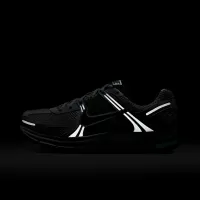 Nike Zoom Vomero 5 женская Кроссовки with Reflective Accents цвет белый