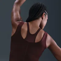 Nike One Fitted жіноча Dri-FIT Cropped Tank Top колір червоний