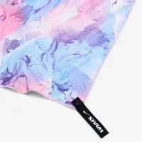 Nike Quick-Dry Swim Towel цвет фиолетовый