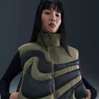 Nike Sportswear Swoosh Series женская оверсайз Down Vest цвет зеленый