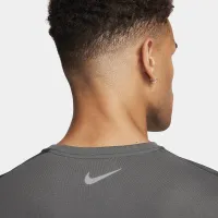 Nike Miler Flash чоловічі Dri-FIT UV Short-Sleeve Running Top колір сірий
