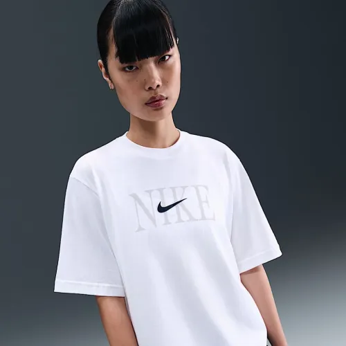 Nike Sportswear Essential жіноча Boxy футболка колір білий