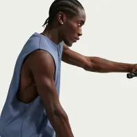 Nike чоловічі N.A.C. Dri-FIT тренувальні Tank Top блакитний