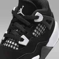 Nike Jordan 4 Retro 