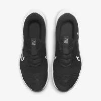 Nike MC Trainer 2 Women’s для тренування Кросівки колір чорний